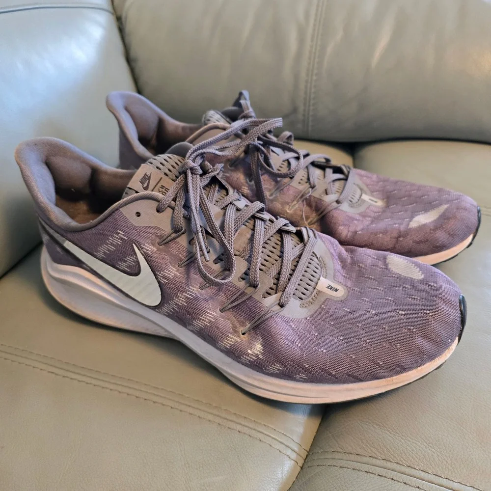 Nike Air Zoom Vomero 14 Mens Running Shoes Grey Purple‎ AH7857-012 Size 14